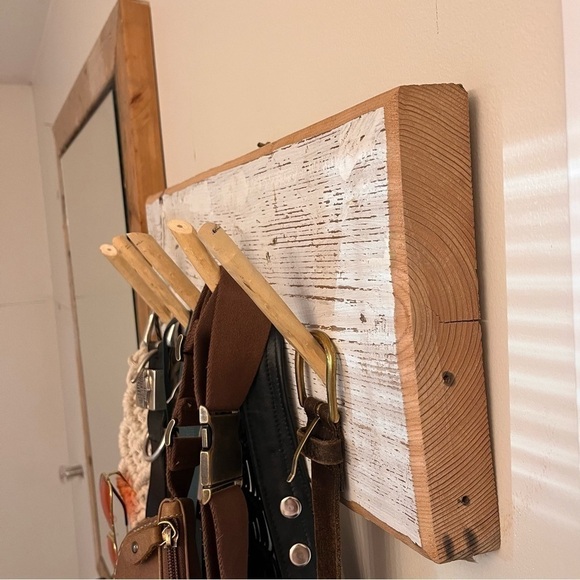 Hand made wooden  accessories rack - Picture 3 of 5